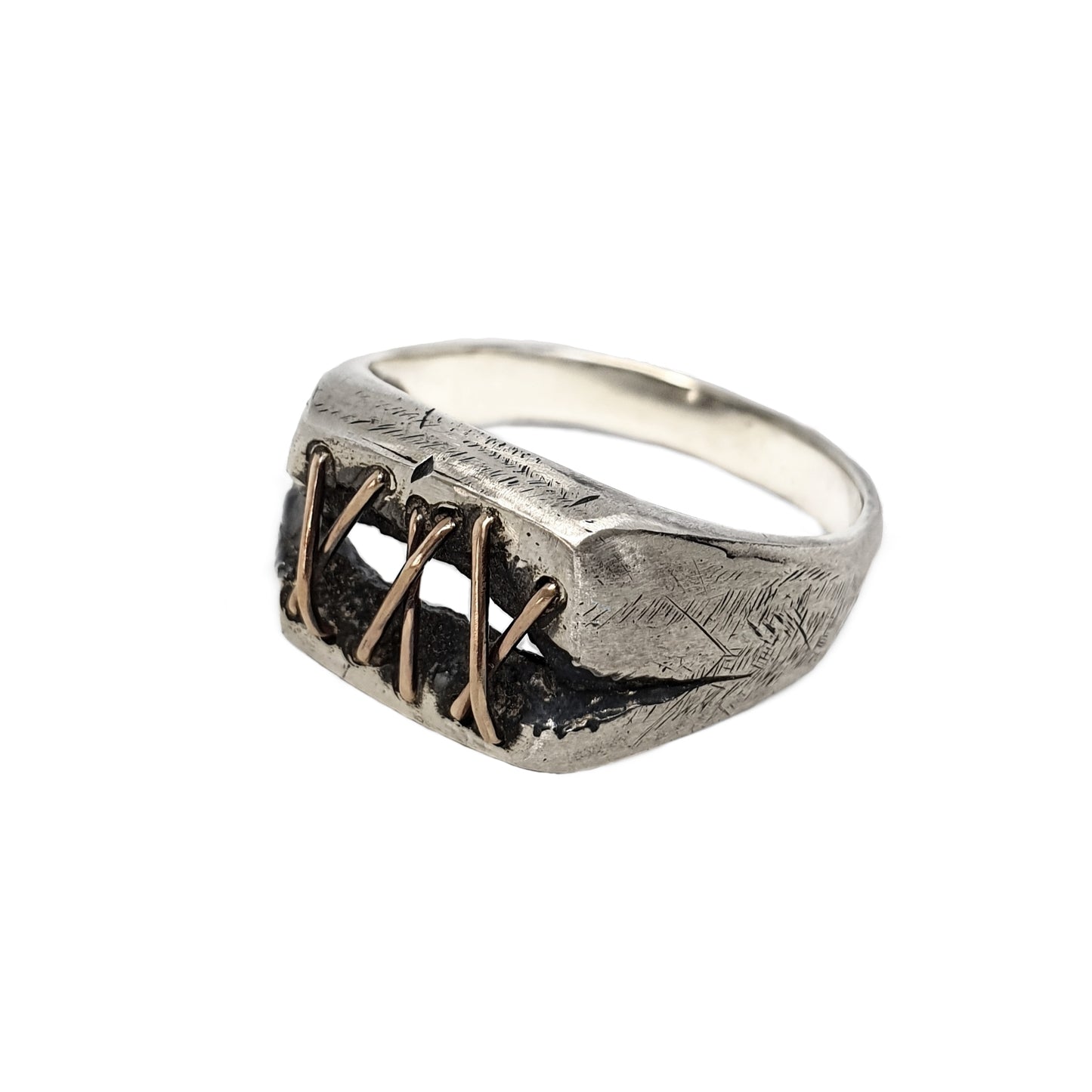 Silver Statement Ring 'Willpower Triumph'